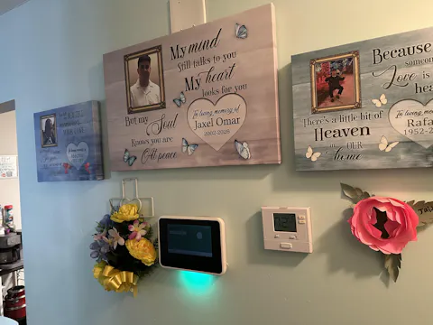 Heartfelt Personalized Memorial For Loved One Canvas for Loss - 'Heaven in Our Home'