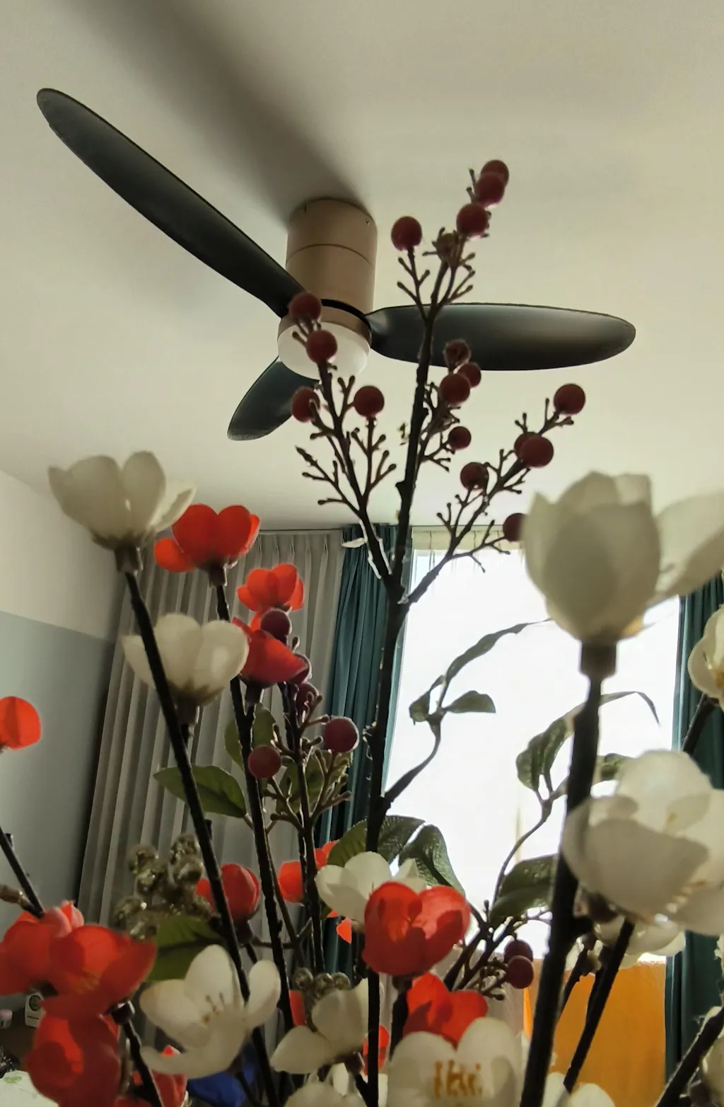 Oasis Motor Housing 46-52" LED - Rose Gold