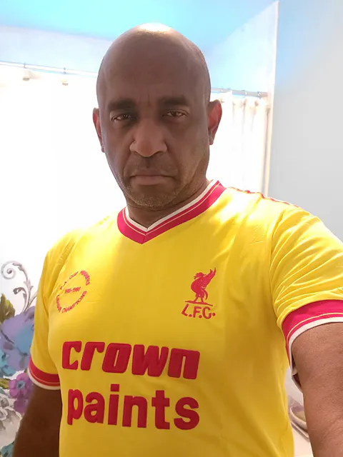 Liverpool 1985/1986 Away Retro