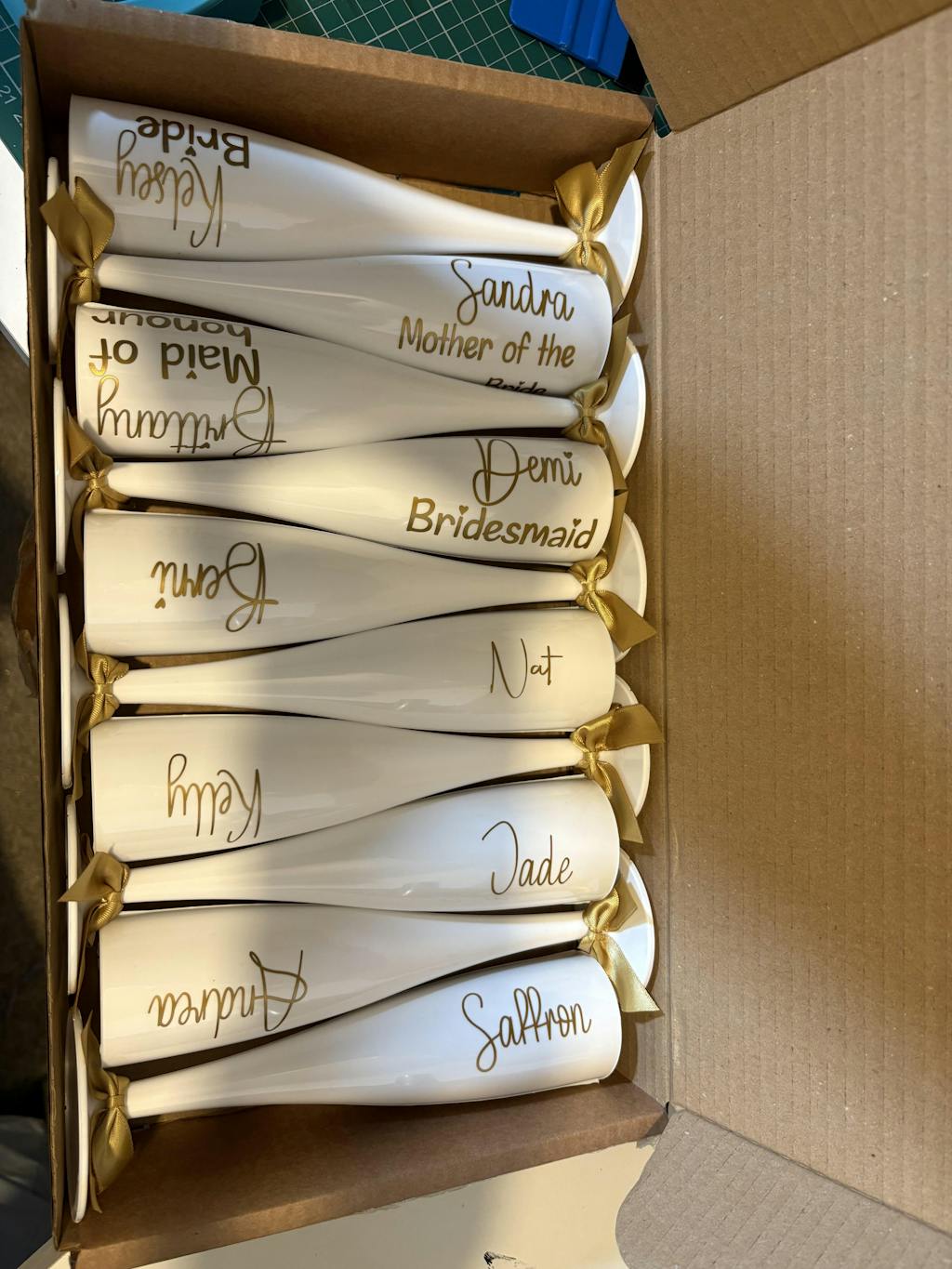 20 x White Disposable Plastic Prosecco Champagne Flutes 175ml 6oz