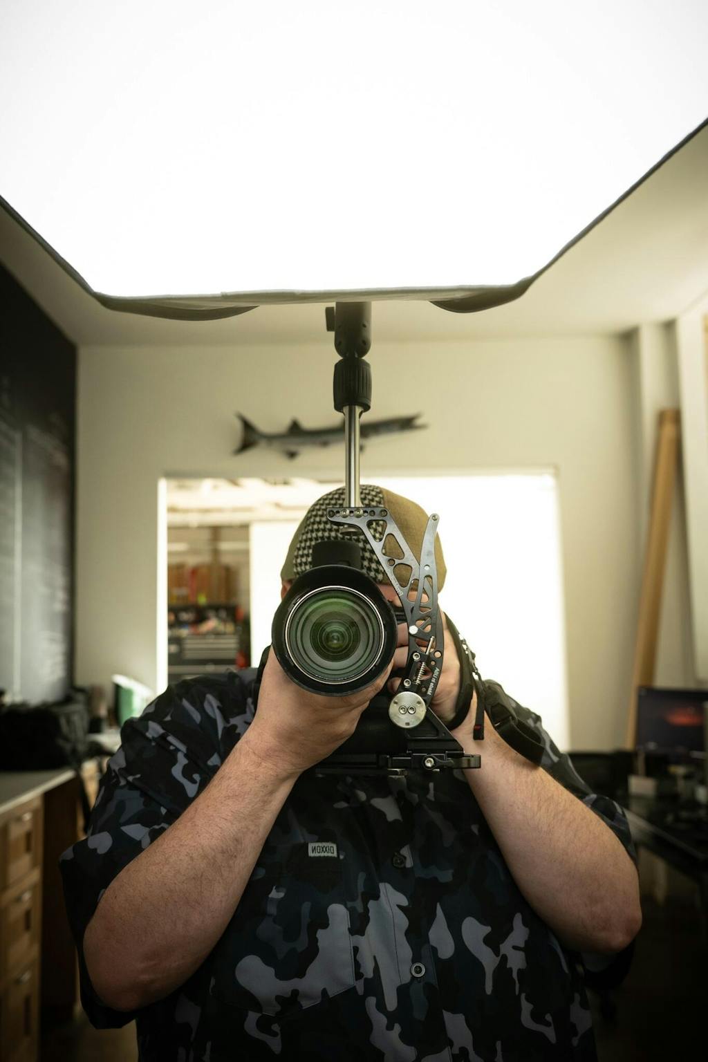 BBGv2 Boomerang Flash Bracket for Cameras with Battery Grip