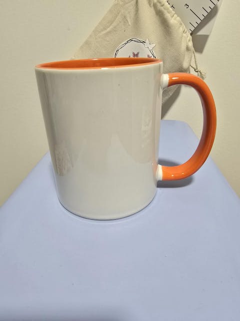Taza de Cerámica | Blanca con Interior y Asa Naranja | 11oz
