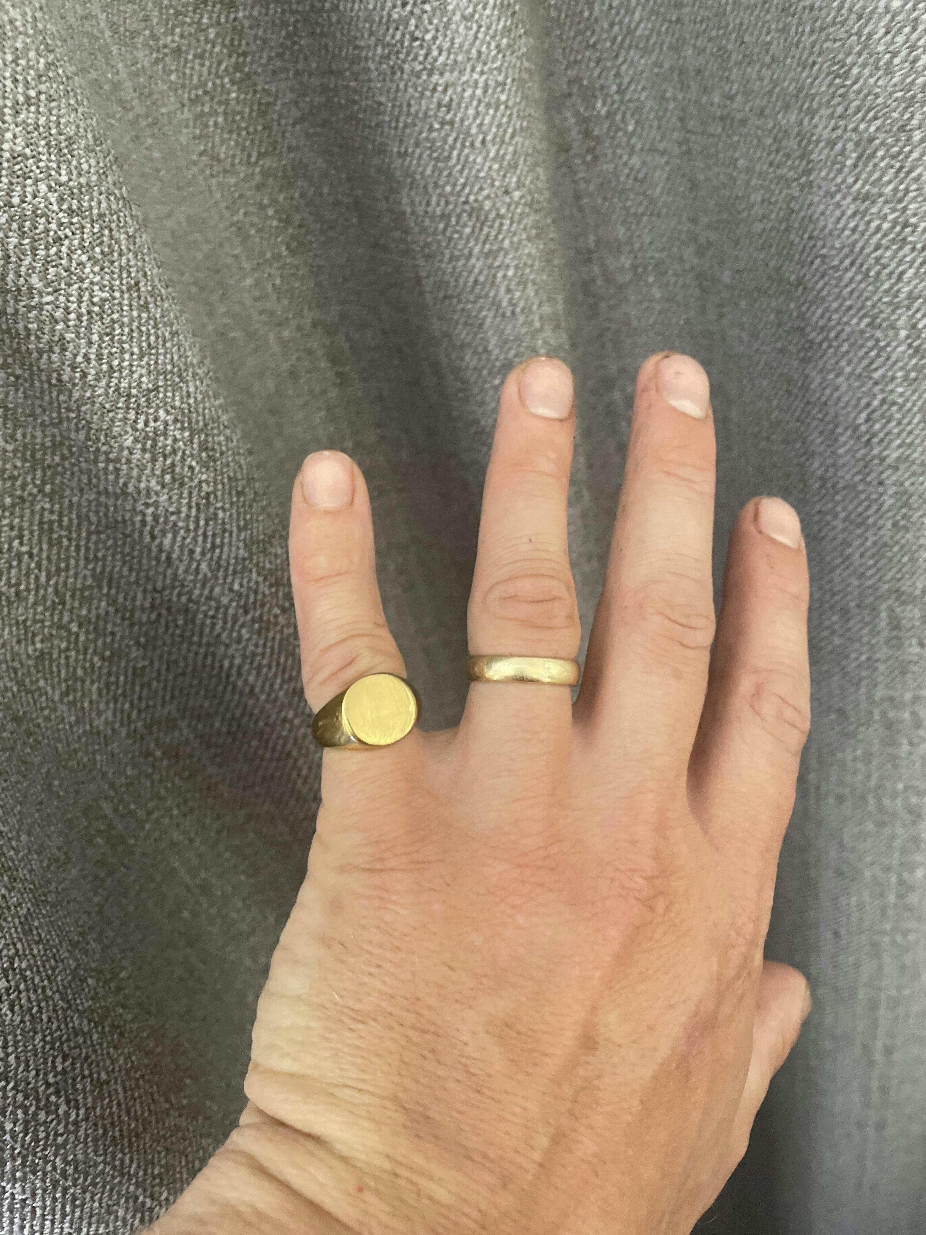 Classic Gold Signet Ring - Women's Signet Ring - PRYA UK