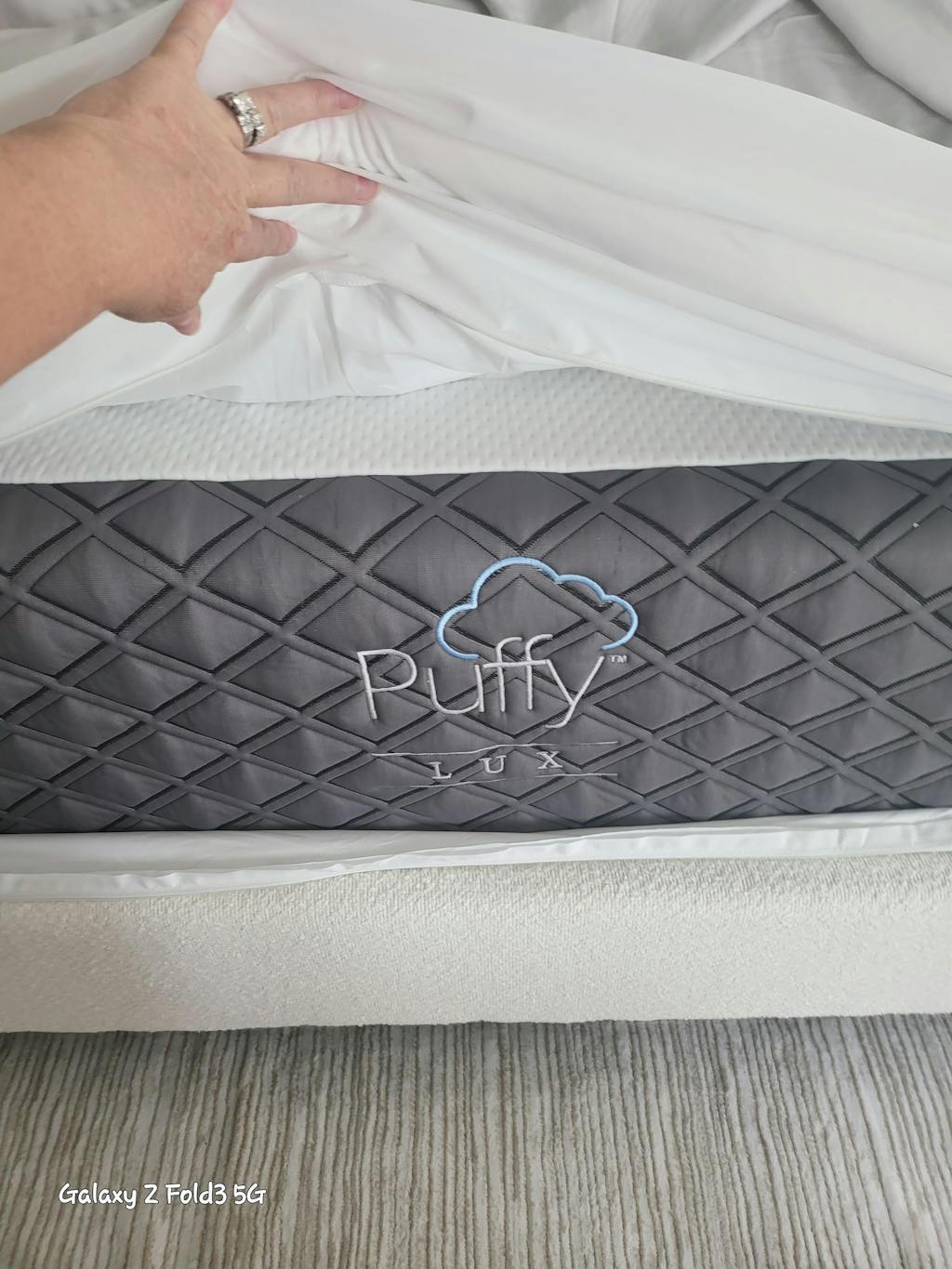 Official Puffy® Lux Hybrid Mattress Ranked 1 Luxury Mattress