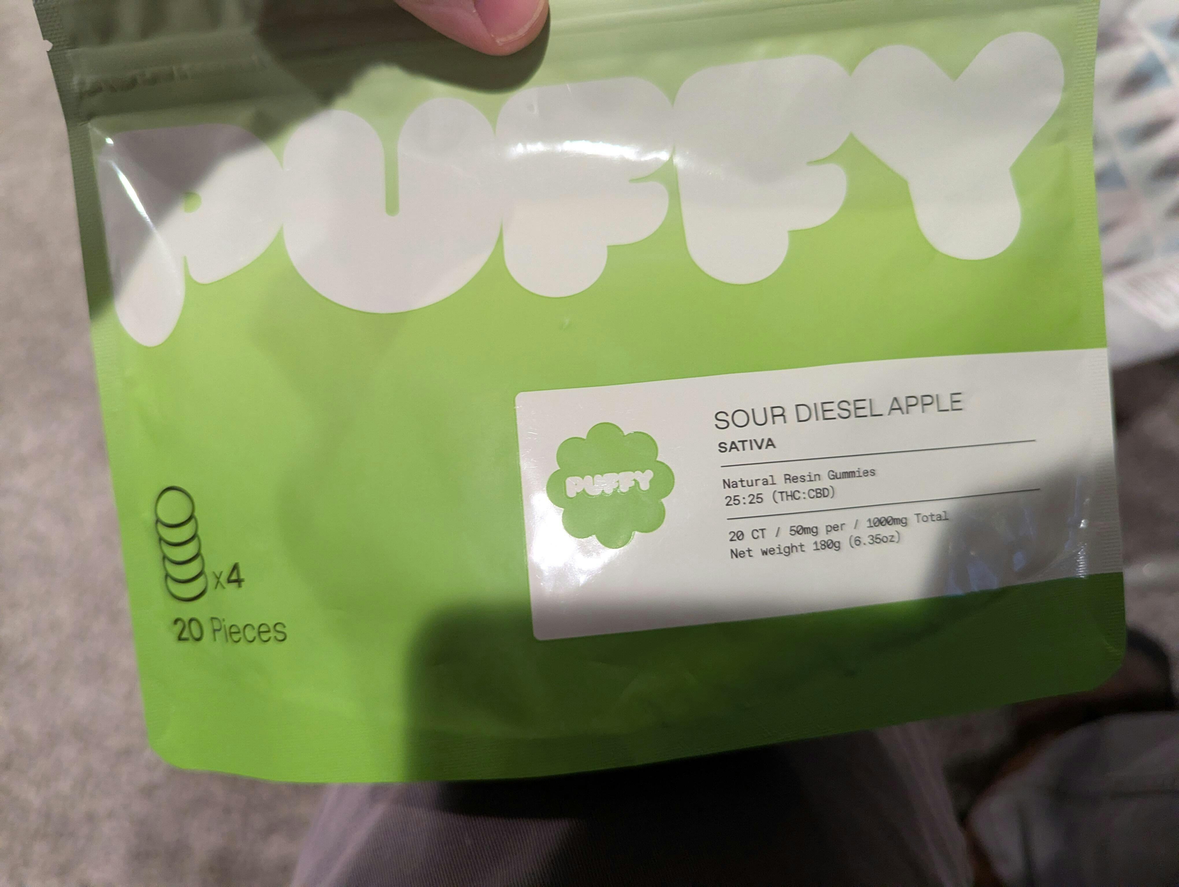 Sour Diesel Apple Natural Resin THC Gummies (Sativa) | PUFFY