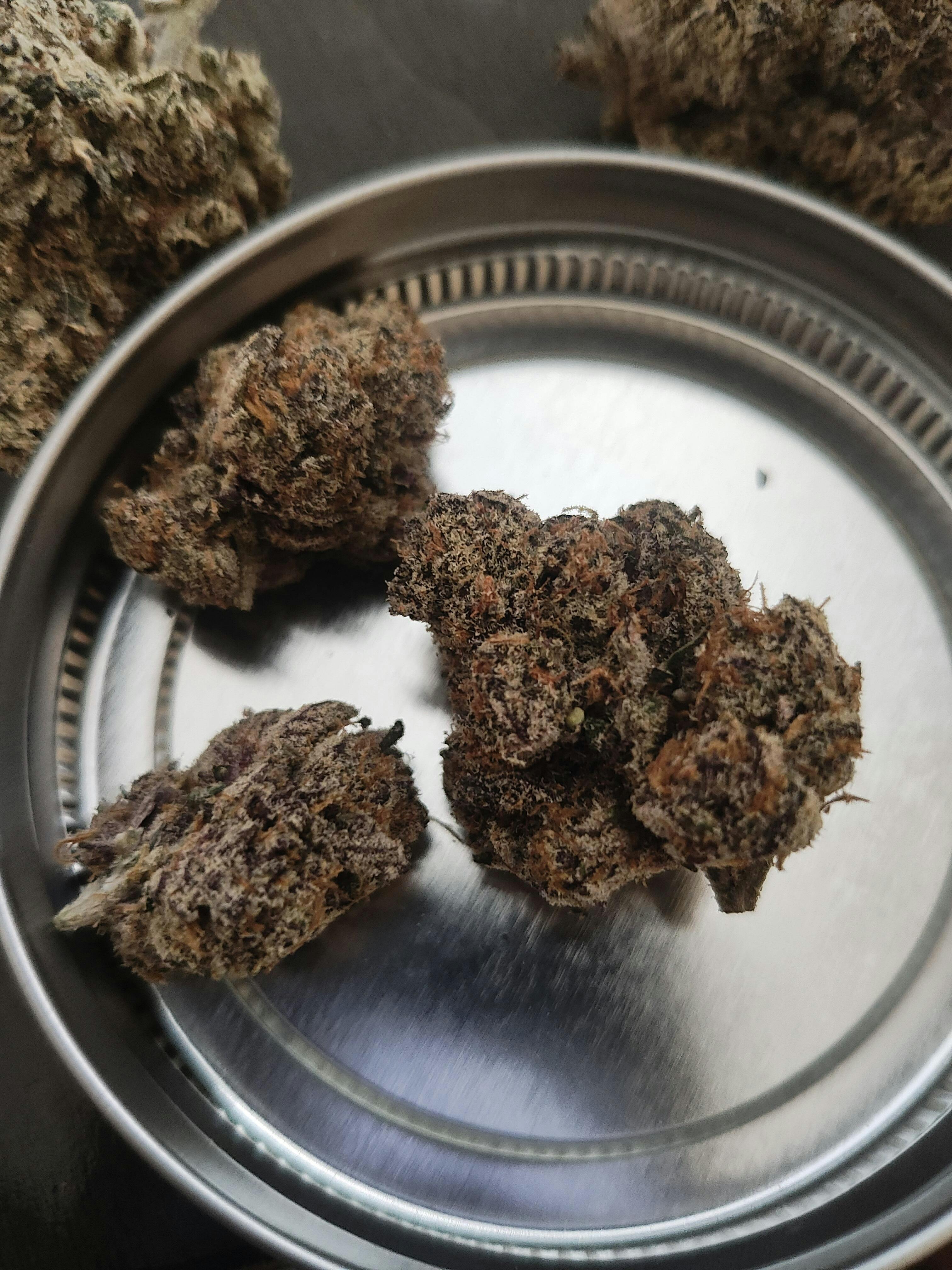 トップス OHGA FLOWER PUFF Original Z THCa Flower (Exotic) (Indica Hybrid) | PUFFY