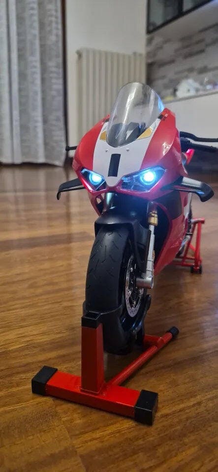 Customer photo for 1:6 Ducati Panigale V4R Diecast Alloy Model