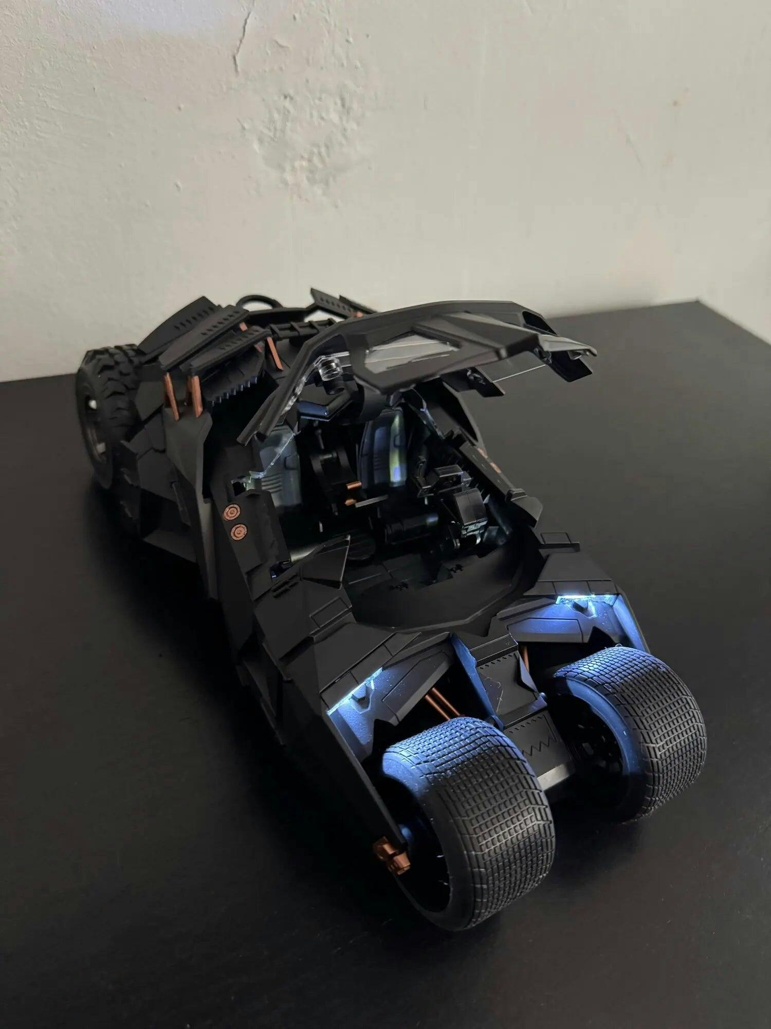 Customer photo for 1/18 Classic Batmobile Alloy Diecast