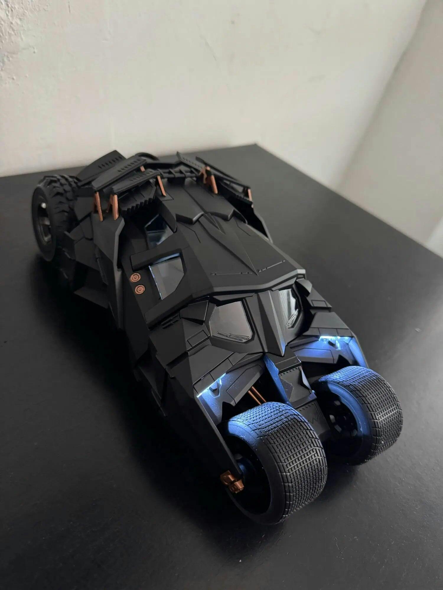 Customer photo for 1/18 Classic Batmobile Alloy Diecast