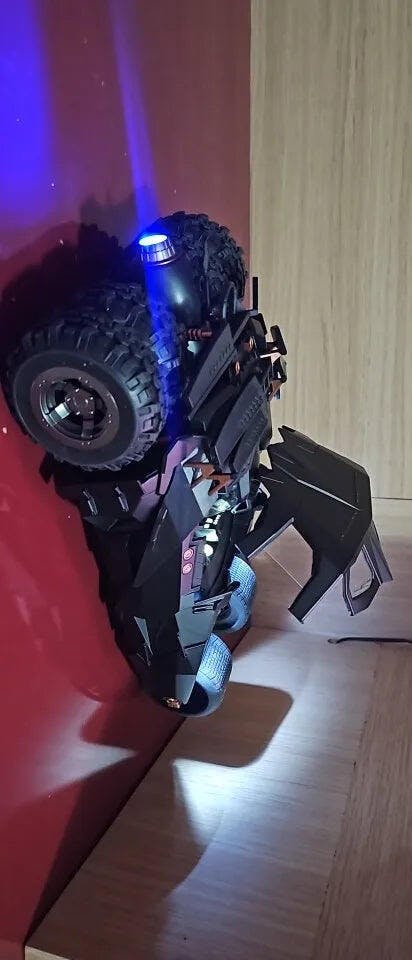 Customer photo for 1/18 Classic Batmobile Alloy Diecast