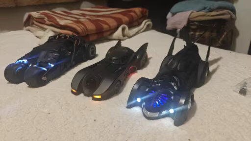 Customer photo for 1/18 Classic Batmobile Alloy Diecast