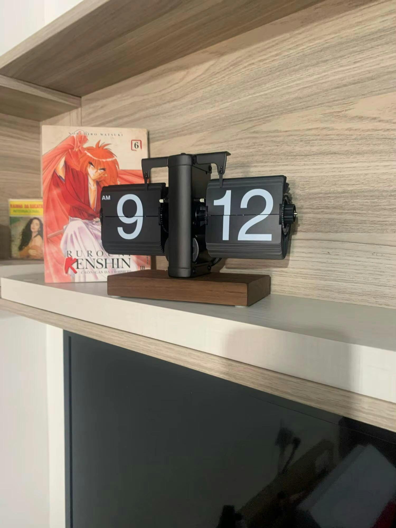 Customer photo for Retro Flip Down Clock with Automatic Rotating