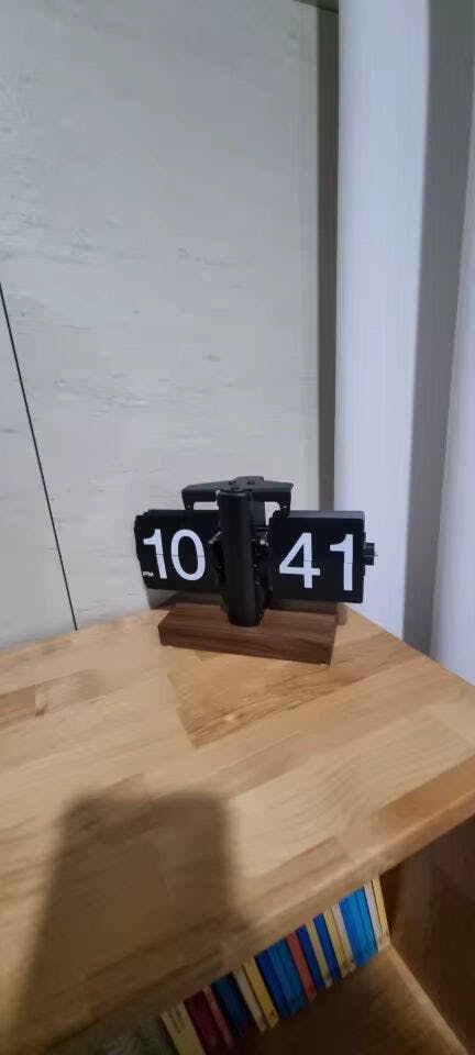 Customer photo for Retro Flip Down Clock with Automatic Rotating