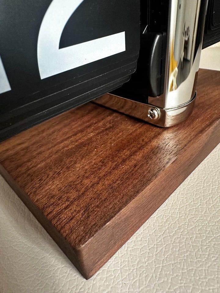 Customer photo for Retro Flip Down Clock with Automatic Rotating