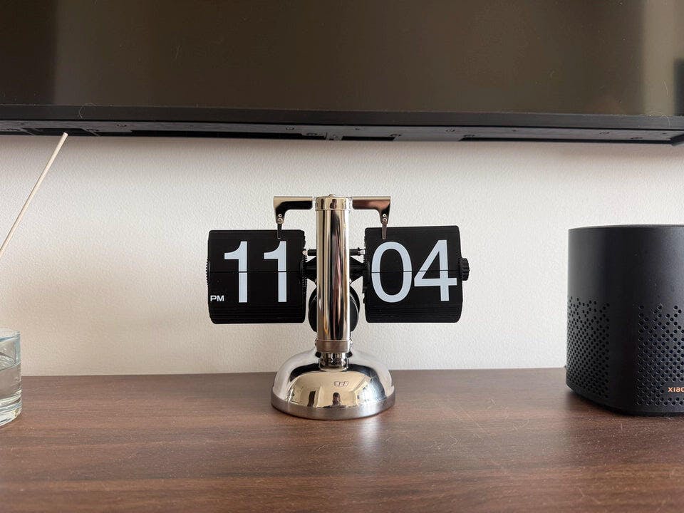 Customer photo for Retro Flip Down Clock with Automatic Rotating