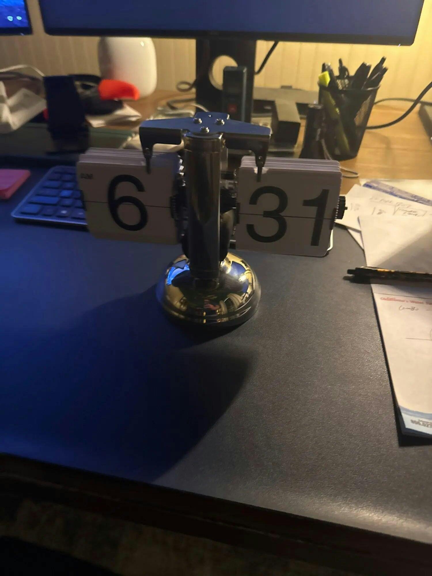 Customer photo for Retro Flip Down Clock with Automatic Rotating