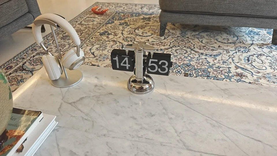 Customer photo for Retro Flip Down Clock with Automatic Rotating