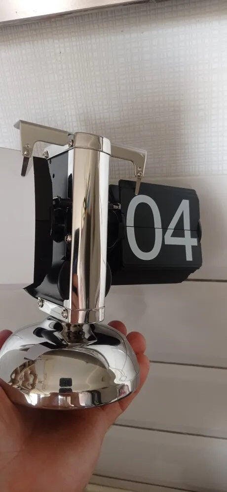 Customer photo for Retro Flip Down Clock with Automatic Rotating