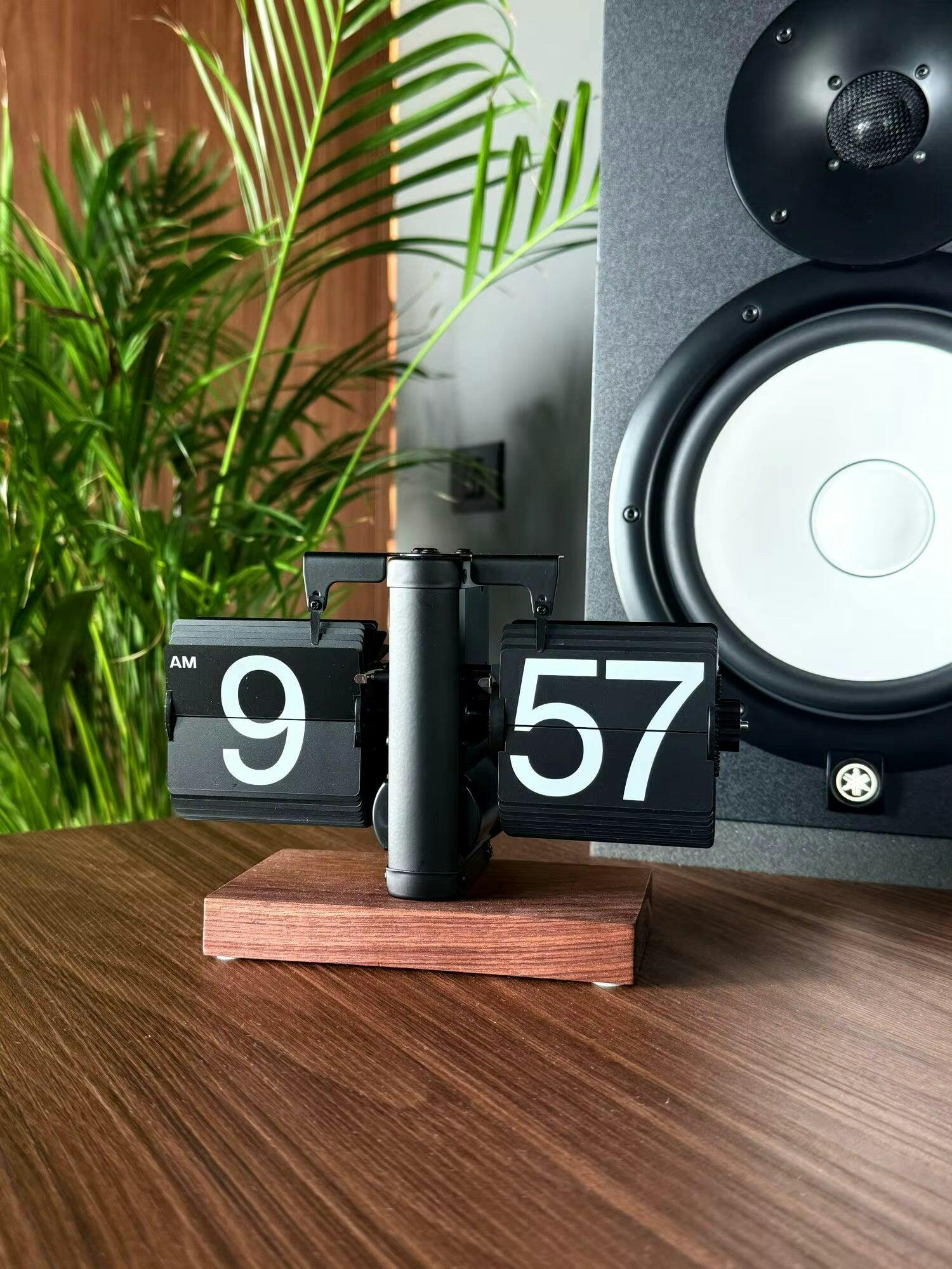Customer photo for Retro Flip Down Clock with Automatic Rotating