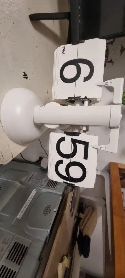 Customer photo for Retro Flip Down Clock with Automatic Rotating