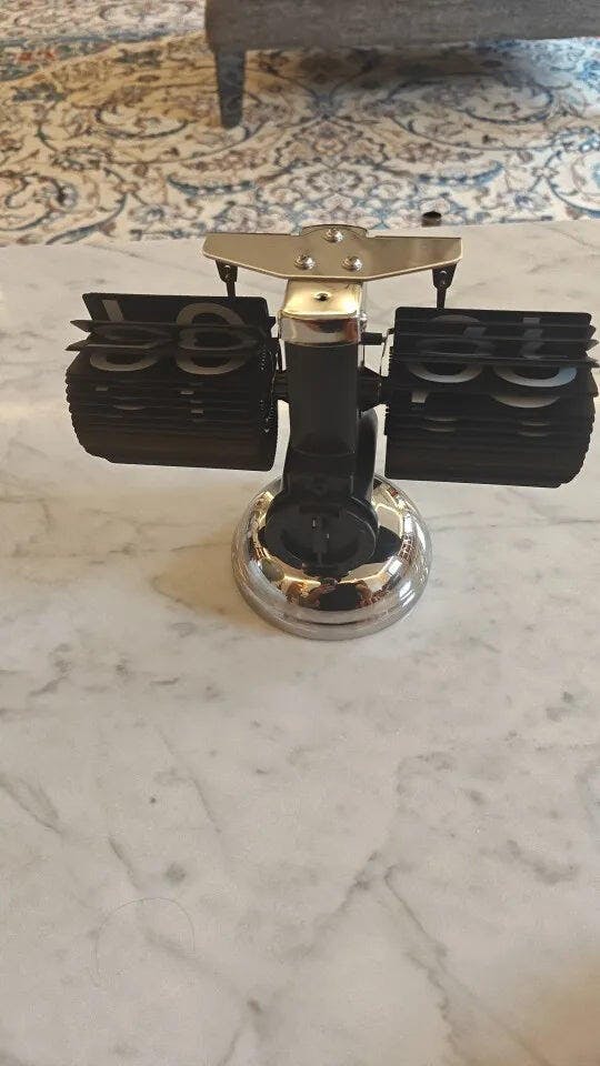 Customer photo for Retro Flip Down Clock with Automatic Rotating
