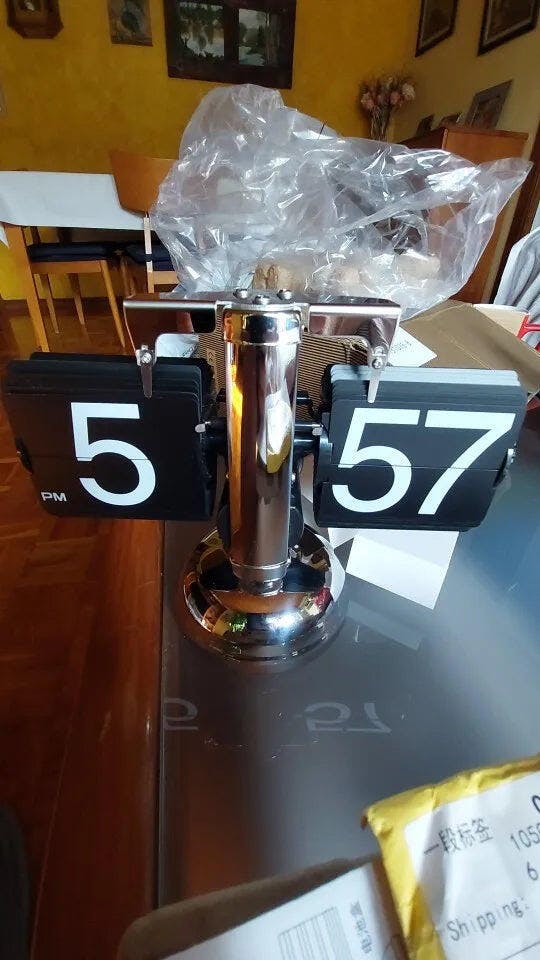Customer photo for Retro Flip Down Clock with Automatic Rotating
