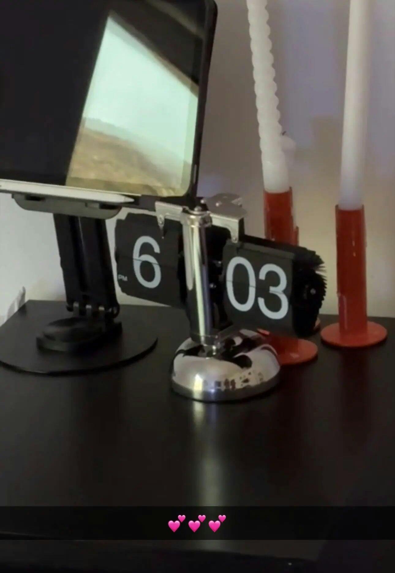 Customer photo for Retro Flip Down Clock with Automatic Rotating