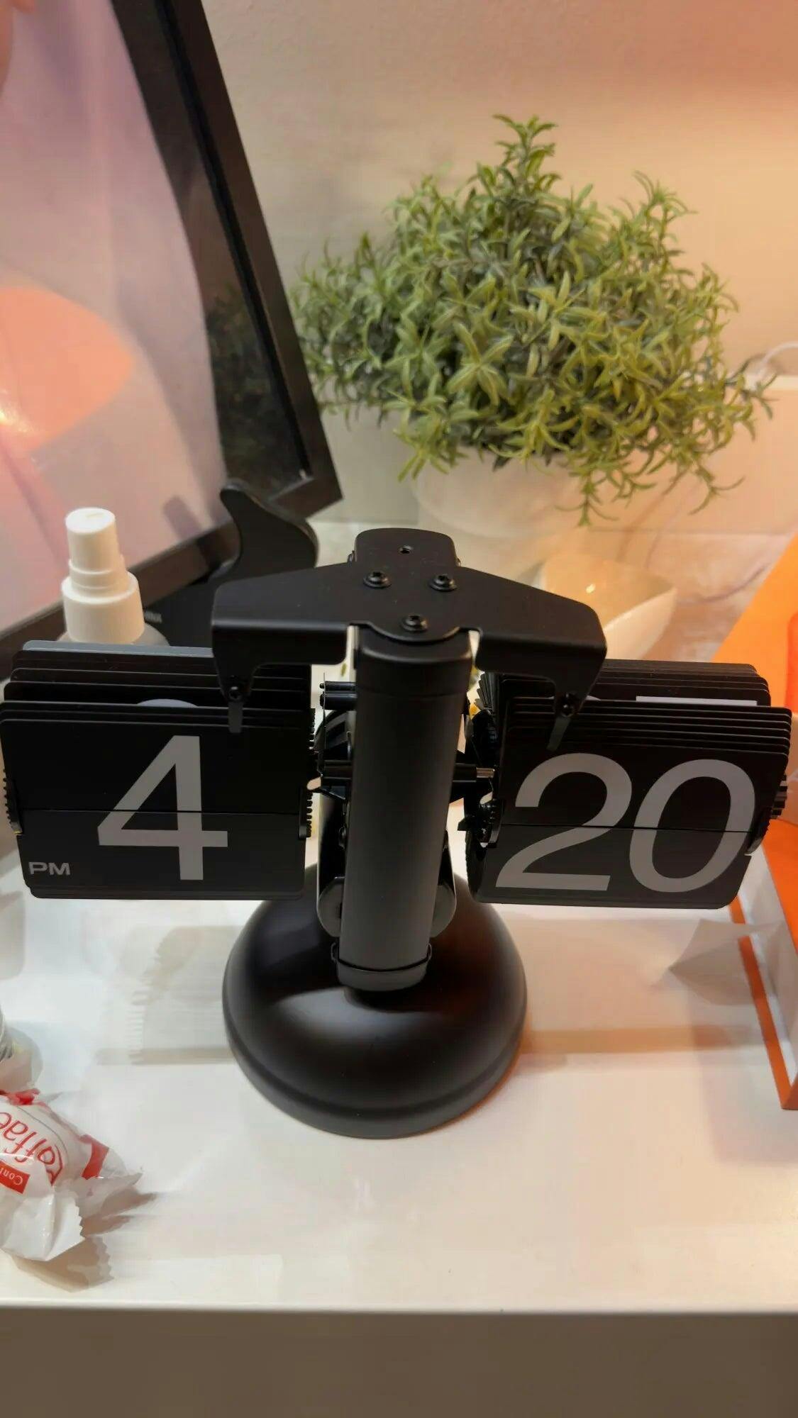 Customer photo for Retro Flip Down Clock with Automatic Rotating