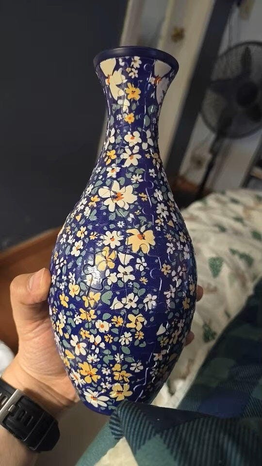 Customer photo for 160-Piece 3D Puzzle Flower Vase Kit