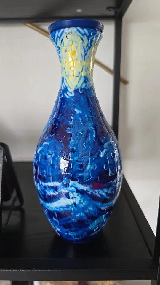 Customer photo for 160-Piece 3D Puzzle Flower Vase Kit