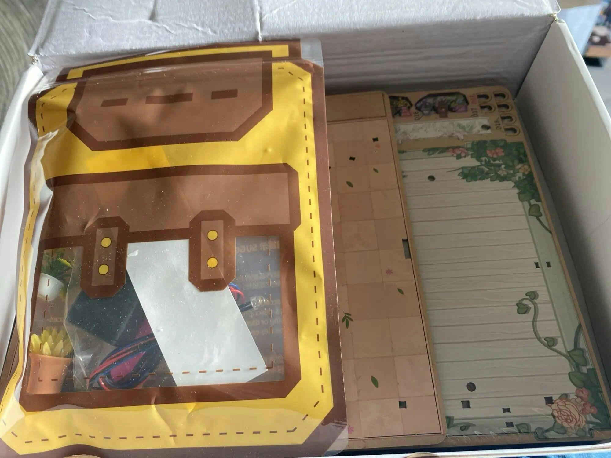 Customer photo for Diy Book Nook Shelf - Magic 3D Bookends Collection