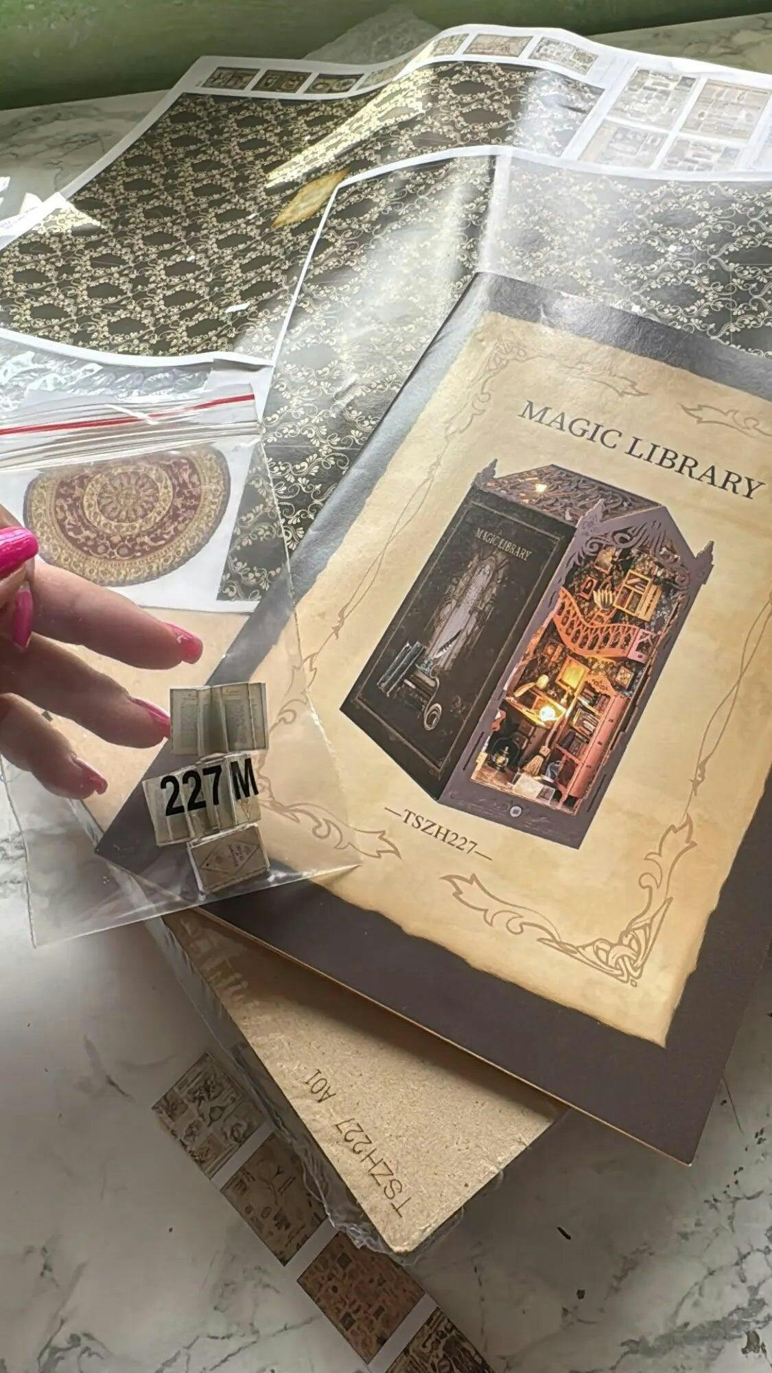 Customer photo for Diy Book Nook Shelf - Magic 3D Bookends Collection