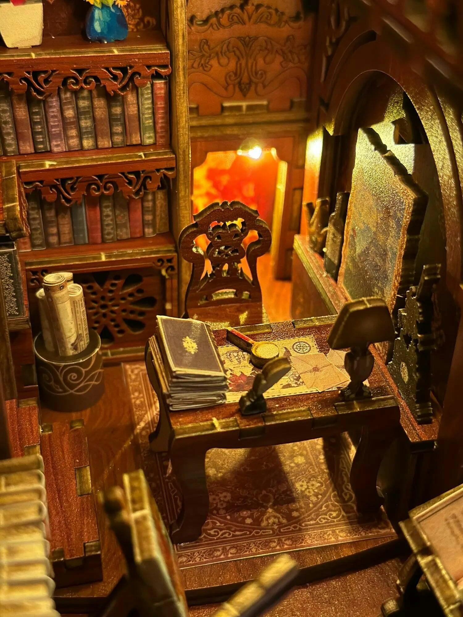 Customer photo for Diy Book Nook Shelf - Magic 3D Bookends Collection
