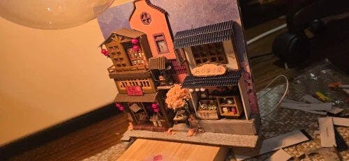 Customer photo for Diy Book Nook Shelf - Magic 3D Bookends Collection