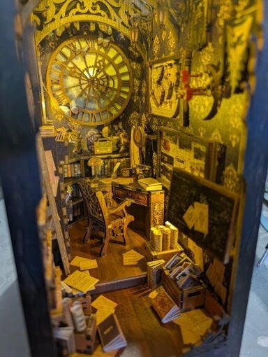 Customer photo for Diy Book Nook Shelf - Magic 3D Bookends Collection