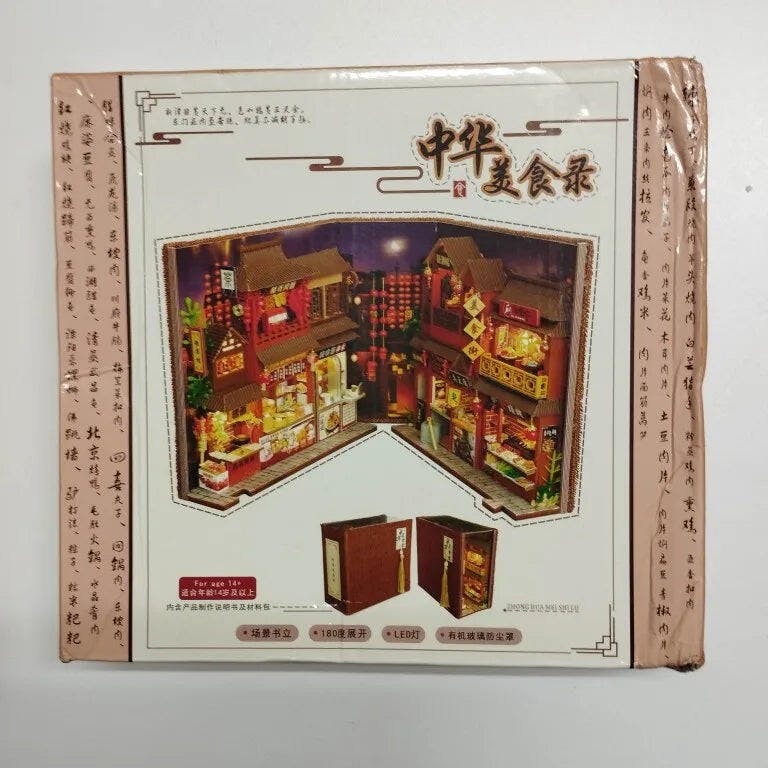 Customer photo for Diy Book Nook Shelf - Magic 3D Bookends Collection