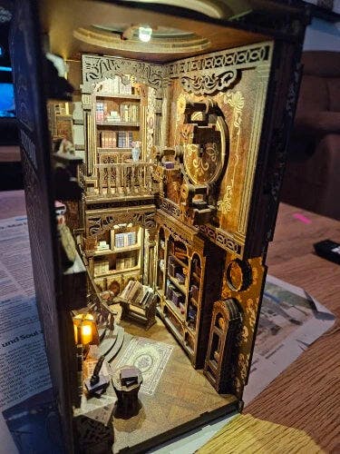 Customer photo for Diy Book Nook Shelf - Magic 3D Bookends Collection