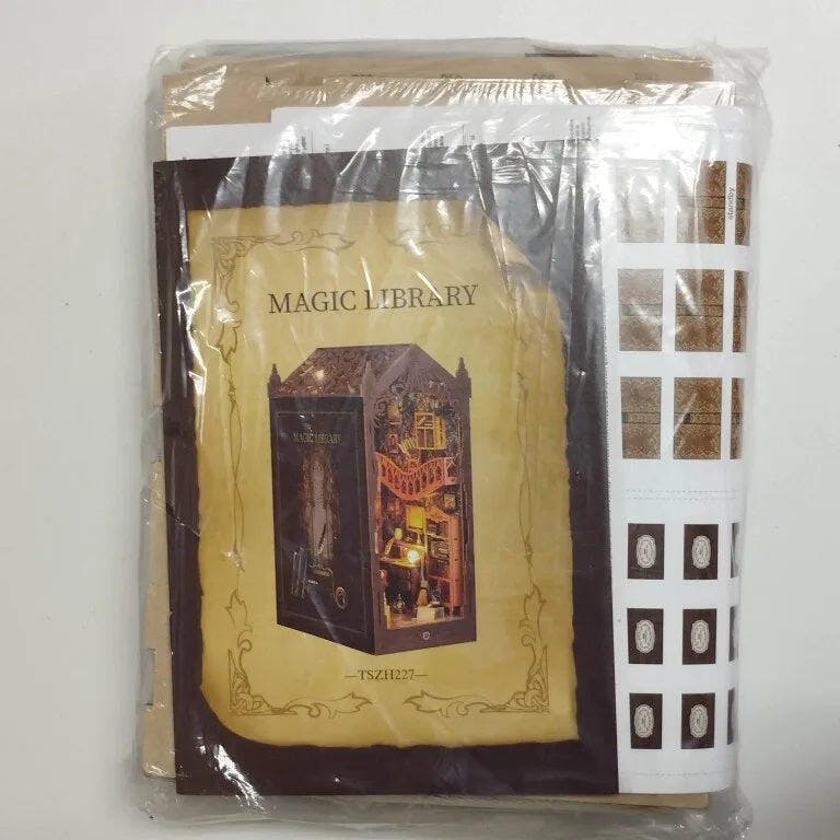 Customer photo for Diy Book Nook Shelf - Magic 3D Bookends Collection