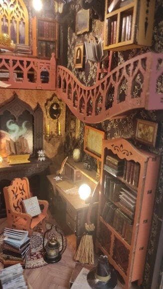 Customer photo for Diy Book Nook Shelf - Magic 3D Bookends Collection