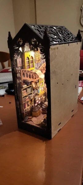 Customer photo for Diy Book Nook Shelf - Magic 3D Bookends Collection