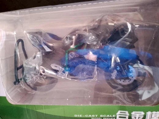 Customer photo for Ninja H2R Die-Cast Motorcycle — 1:12 Scale Model