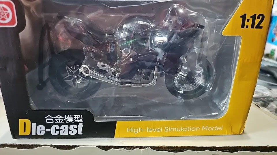 Customer photo for Ninja H2R Die-Cast Motorcycle — 1:12 Scale Model