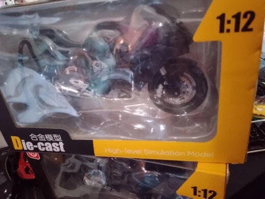 Customer photo for Ninja H2R Die-Cast Motorcycle — 1:12 Scale Model