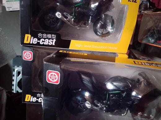 Customer photo for Ninja H2R Die-Cast Motorcycle — 1:12 Scale Model