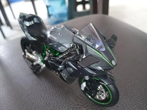 Customer photo for Ninja H2R Die-Cast Motorcycle — 1:12 Scale Model