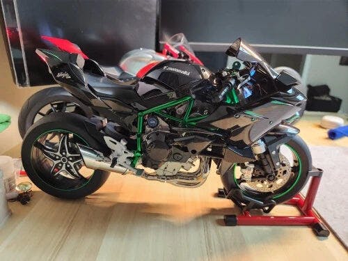 Customer photo for Premium Ninja H2R RC Superbike 1:6 Scale with Realistic Sound & Smoke Effects