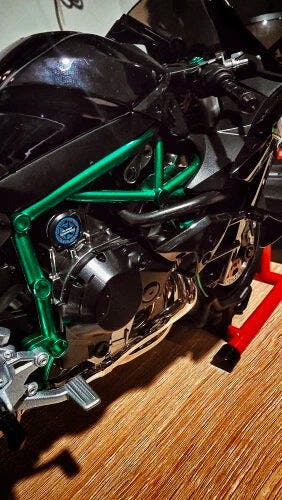Customer photo for Premium Ninja H2R RC Superbike 1:6 Scale with Realistic Sound & Smoke Effects