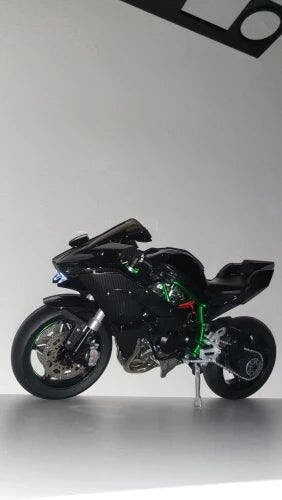 Customer photo for Premium Ninja H2R RC Superbike 1:6 Scale with Realistic Sound & Smoke Effects