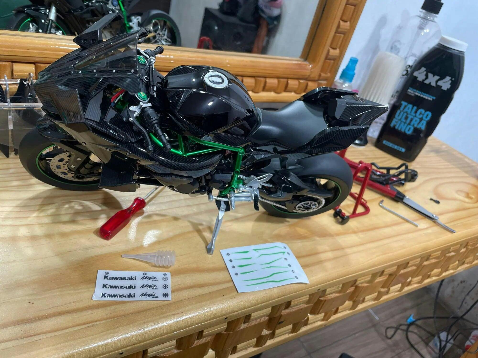Customer photo for Premium Ninja H2R RC Superbike 1:6 Scale with Realistic Sound & Smoke Effects