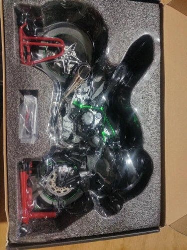 Customer photo for Premium Ninja H2R RC Superbike 1:6 Scale with Realistic Sound & Smoke Effects
